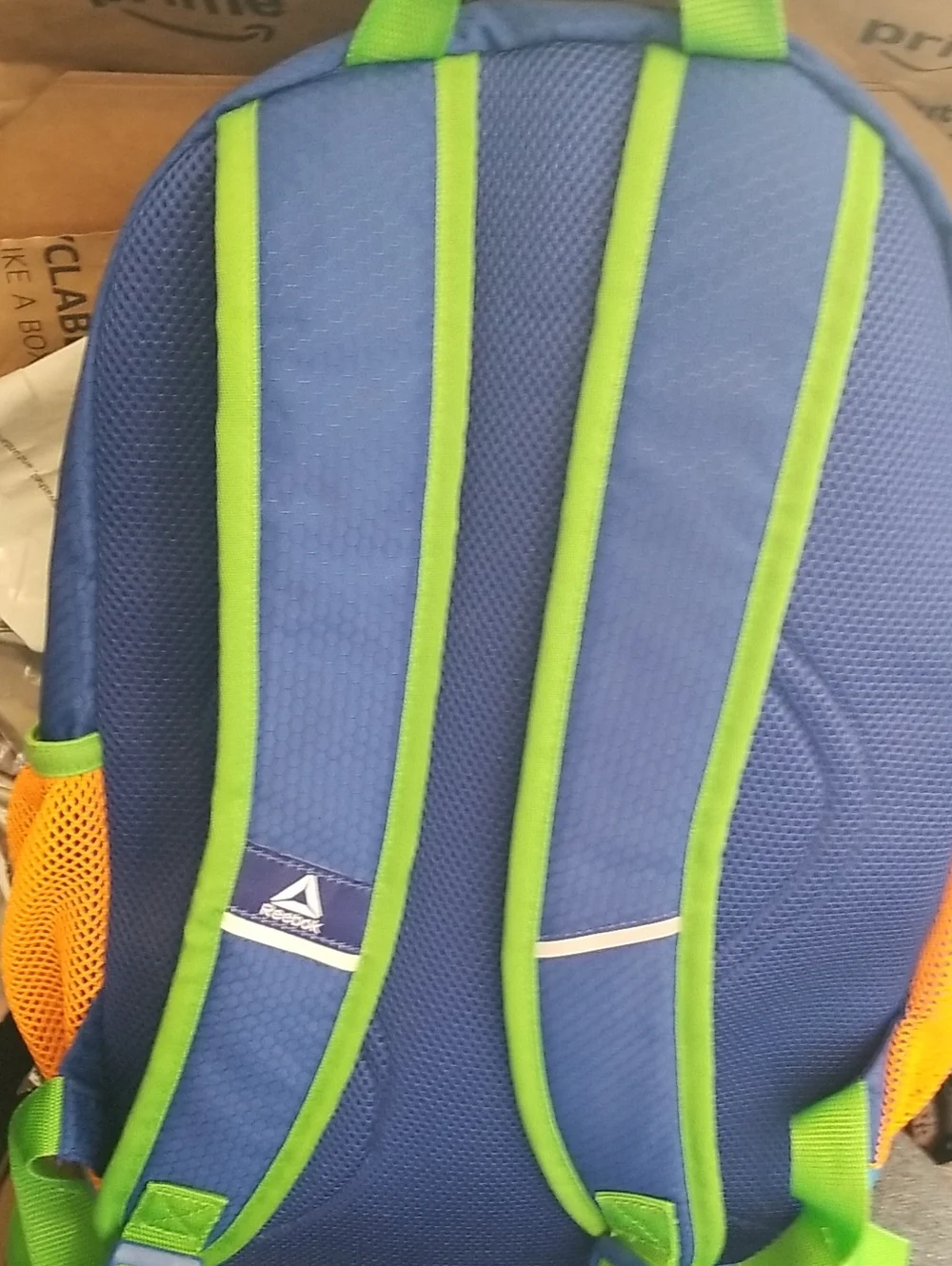 Reebok Backpack w/two side mesh pouches for bottles EUC